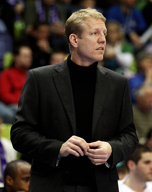 阵容过于拥 阵容过于拥