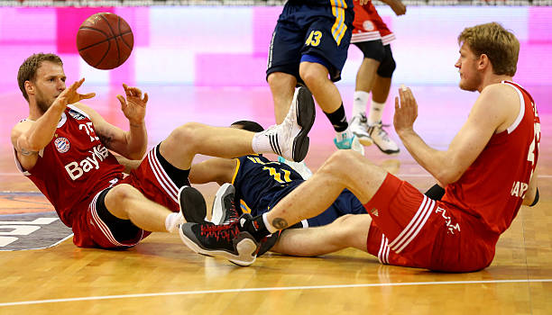 进攻见长的 进攻见长的