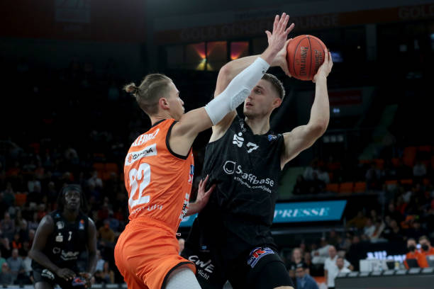 在本次篮球 在本次篮球