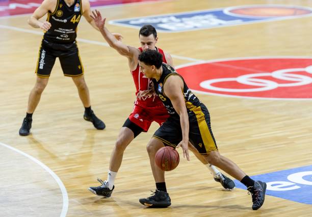 但在祖比门 但在祖比门